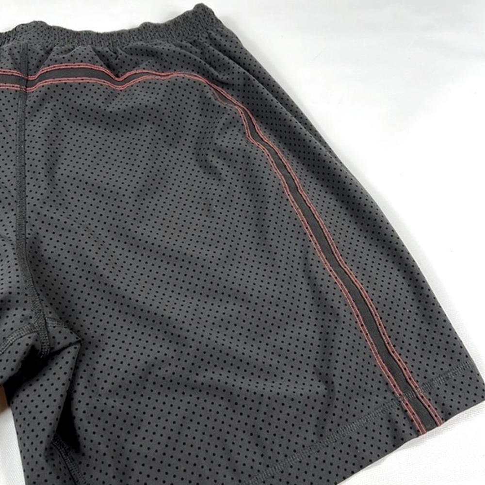 Lululemon Run Response Short In Reversed Mini Pol… - image 7